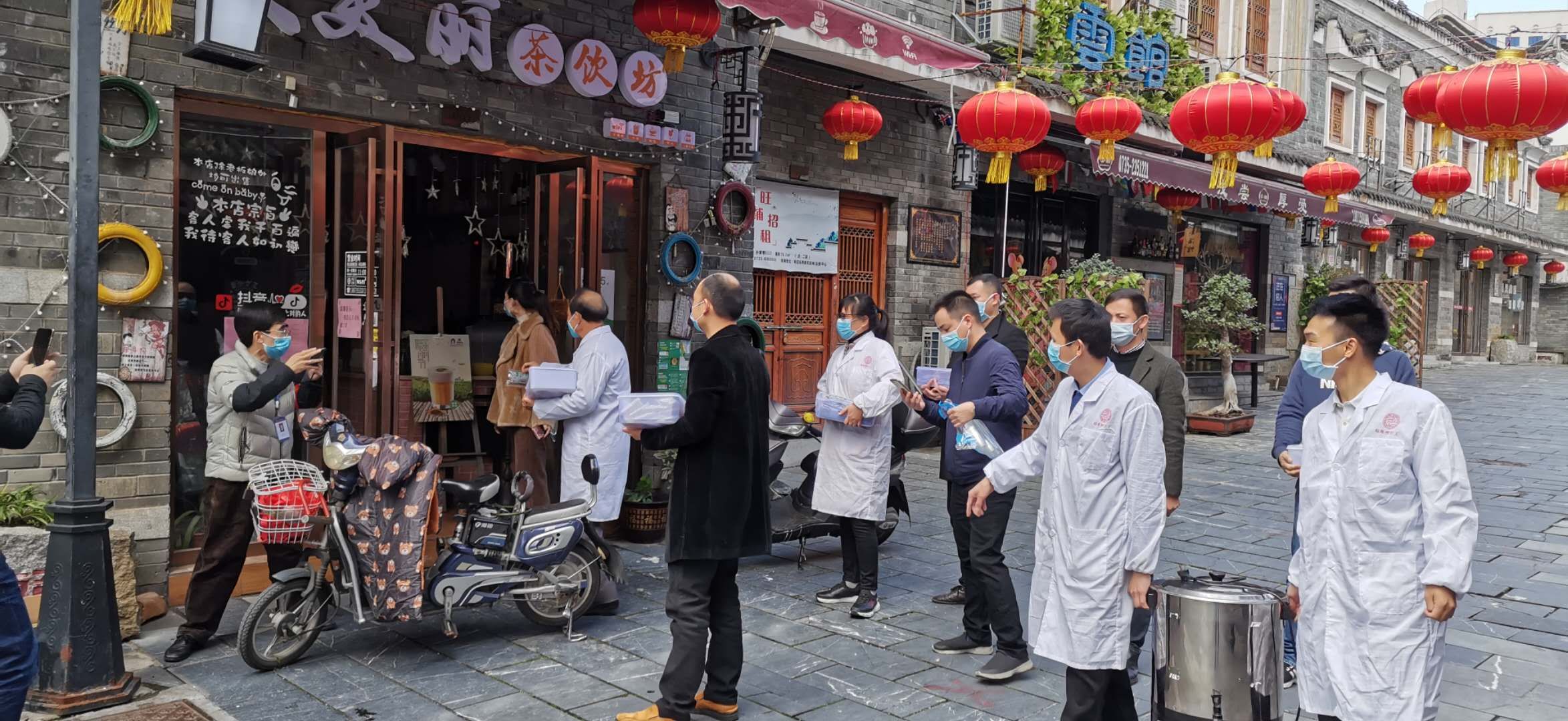 街区送温暖 (2).jpg 街区送温暖 (2).jpg